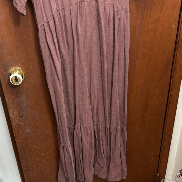 Elegant Linen Mauve Dress - Picture 4 of 4